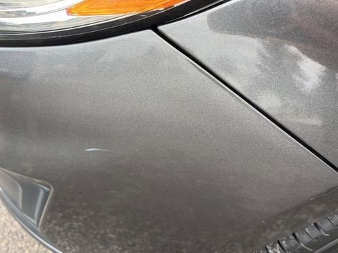 Used 2019 Ford Fusion SE FWD image 4