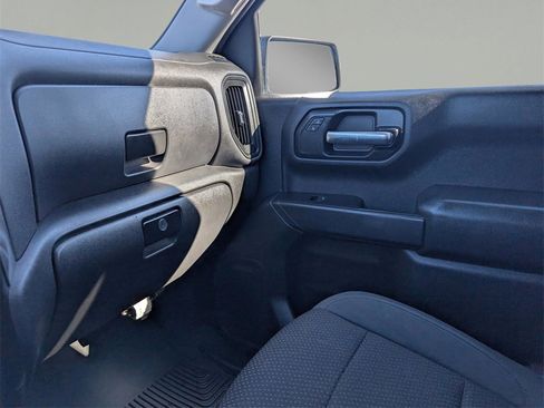 Used 2019 Chevrolet Silverado 1500 Custom Trail Boss w/ Infotainment Package image 26