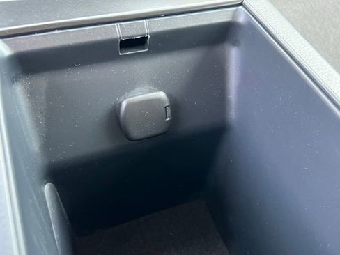 Certified 2025 Toyota Camry LE image 33