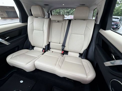 Used 2023 Land Rover Discovery Sport SE AWD/4WD image 21