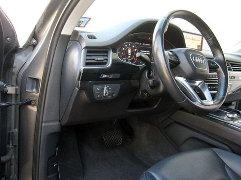 Used 2019 Audi Q7 3.0T Premium Plus w/ Premium Plus Package AWD/4WD image 19