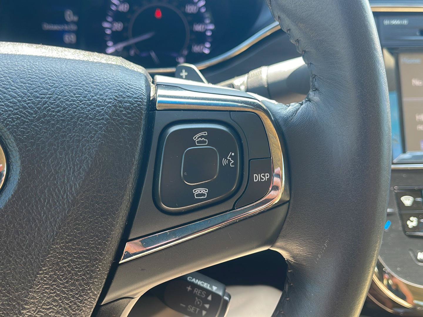 Used 2015 Toyota Avalon XLE Premium FWD image 19