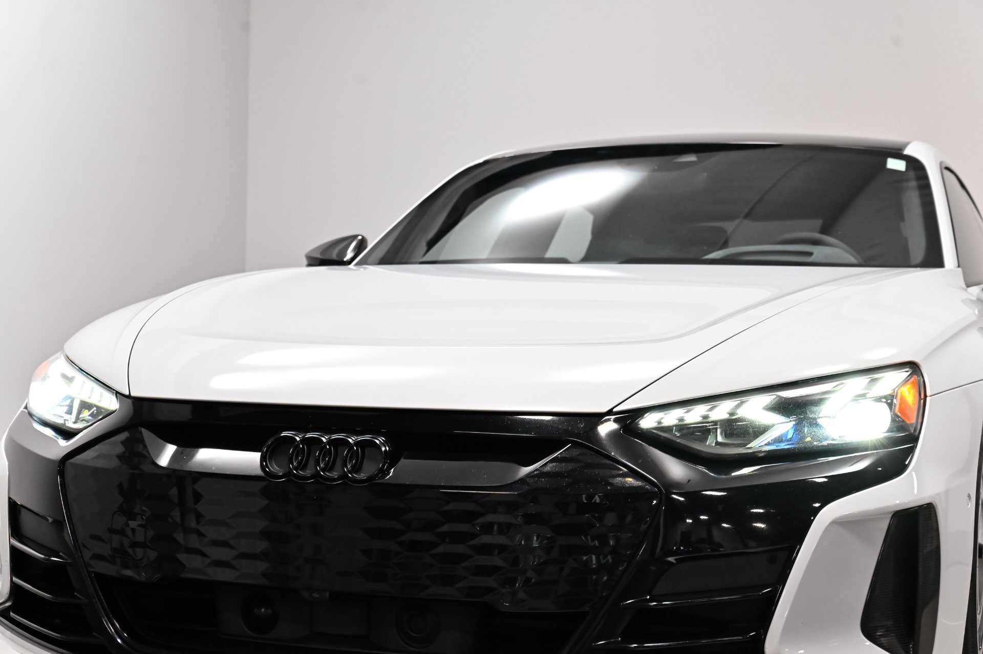 Used 2022 Audi RS e-tron GT w/ Year 1 Package AWD/4WD image 49