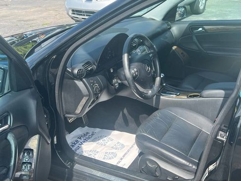 Used 2007 Mercedes-Benz C 230 Sedan image 9