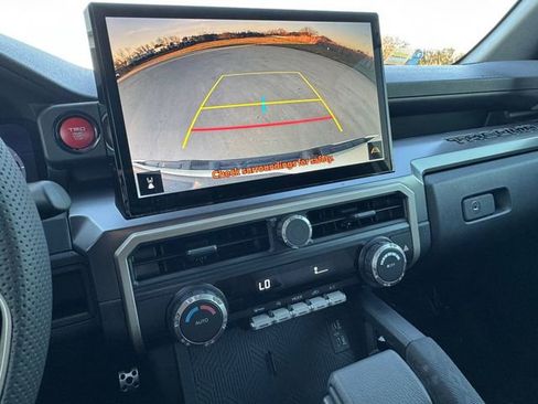 Used 2026 Toyota Tacoma TRD Sport image 9