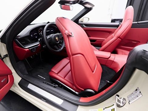 Used 2022 Porsche 911 Carrera S image 52