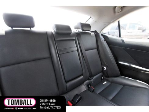 Used 2016 Lexus IS 200t RWD image 8