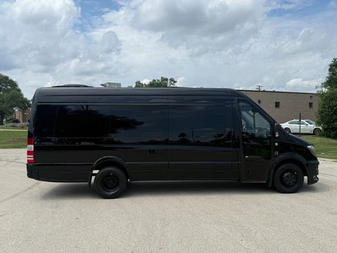 Used 2015 Mercedes-Benz Sprinter 3500 w/ Window Fleet Package image 8