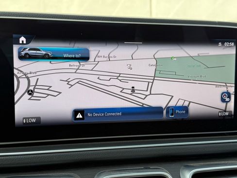 Used 2024 Mercedes-Benz GLE 350 4MATIC image 9