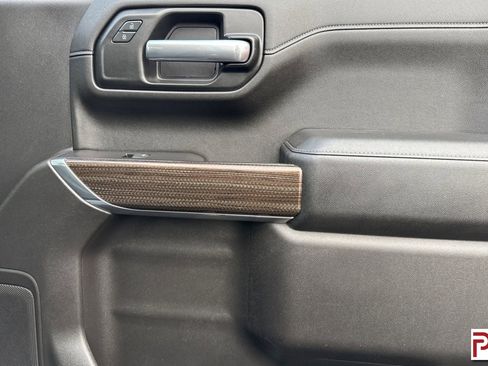 Used 2019 Chevrolet Silverado 1500 RST image 20