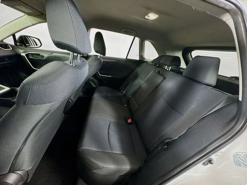Certified 2022 Toyota RAV4 LE AWD/4WD image 16