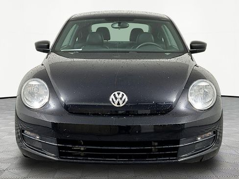 Used 2016 Volkswagen Beetle 1.8T Classic FWD image 2
