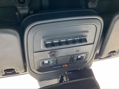 Used 2022 Ford Bronco Wildtrak image 29