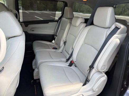 Used 2025 Honda Odyssey EX-L image 12