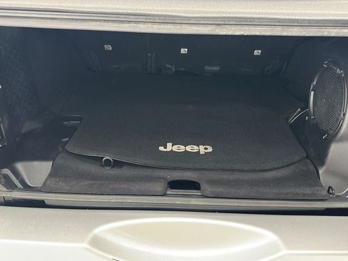 Used 2013 Jeep Wrangler Unlimited Sahara AWD/4WD image 25