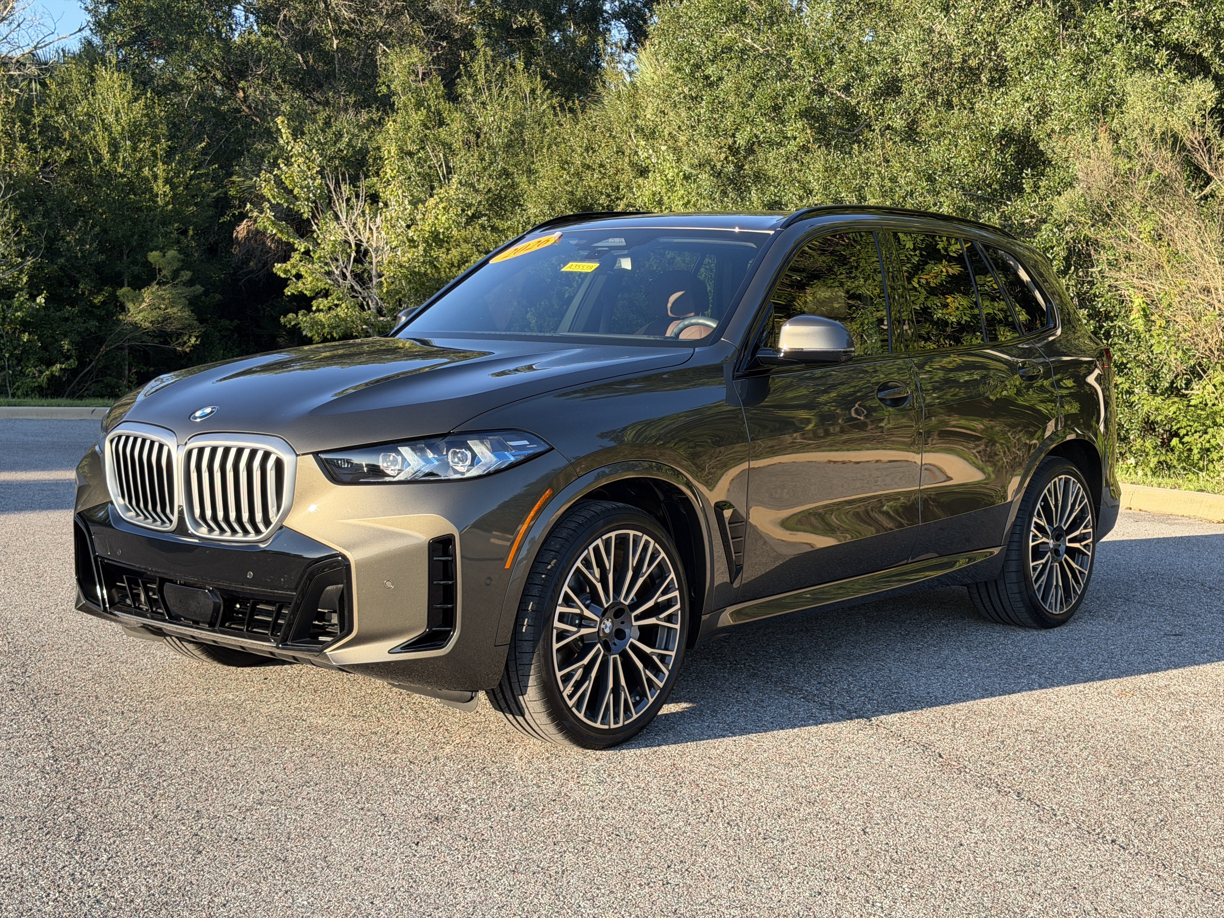 Used 2026 BMW X5 xDrive40i AWD/4WD image 3