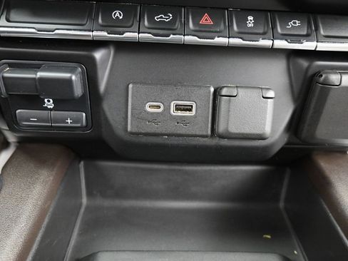 Used 2021 GMC Sierra 1500 SLT w/ SLT Convenience Package image 27