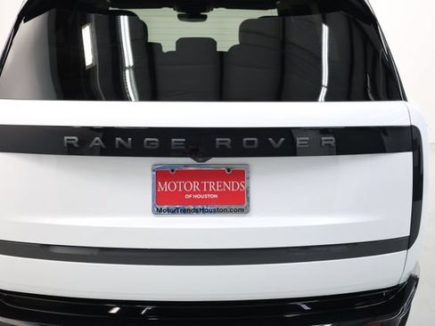 Used 2025 Land Rover Range Rover Long Wheelbase SE AWD/4WD image 72