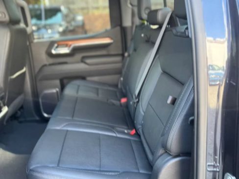 Used 2023 GMC Sierra 1500 Denali w/ Denali Reserve Package AWD/4WD image 10