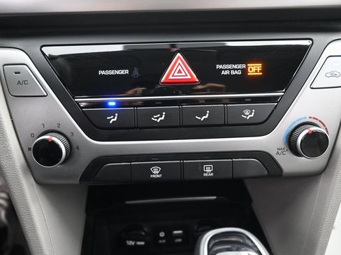 Used 2018 Hyundai Elantra SEL image 13