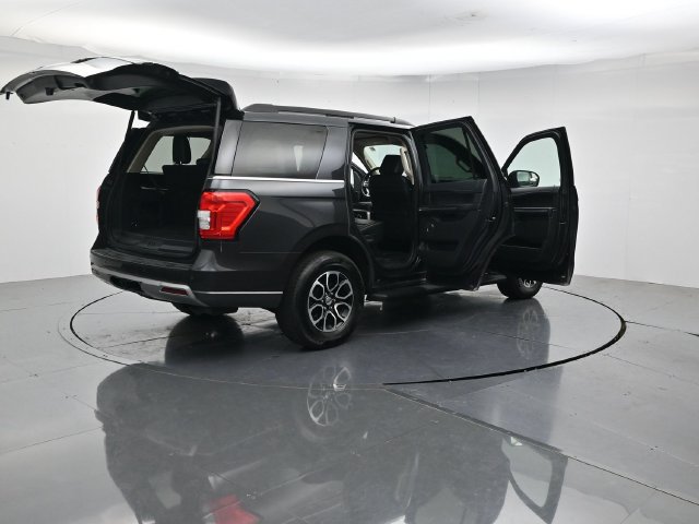 Certified 2024 Ford Expedition XLT RWD image 53