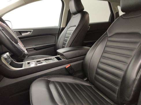 Used 2024 Ford Edge SEL image 17