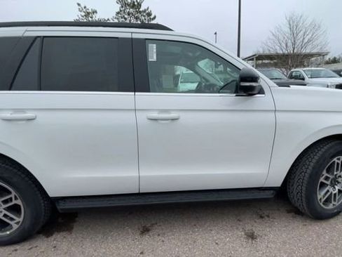 New 2026 Ford Expedition Active image 9