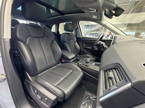 Used 2018 Audi Q5 Prestige w/ Prestige Package image 27