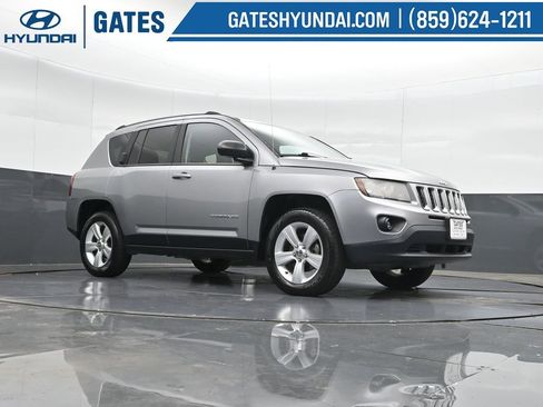 Used 2016 Jeep Compass Sport w/ Power Value Group image 32