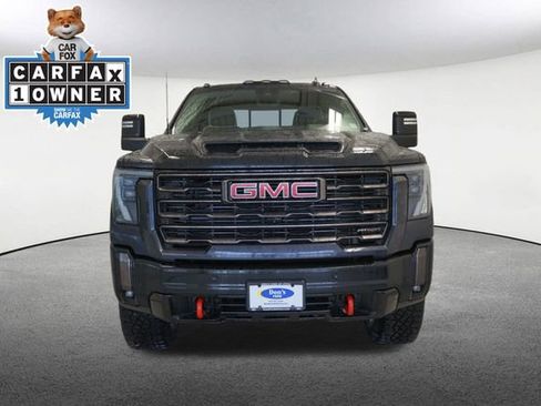 Used 2024 GMC Sierra 2500 AT4X image 18