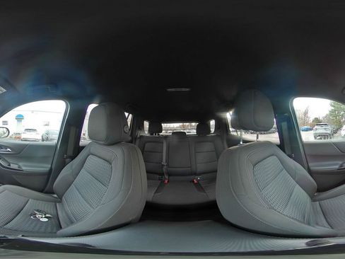 Used 2025 Chevrolet Equinox LT image 40