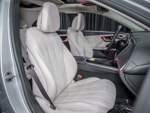 Certified 2025 Mercedes-Benz E 350 Sedan image 12