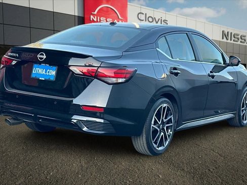 New 2025 Nissan Sentra SR image 3
