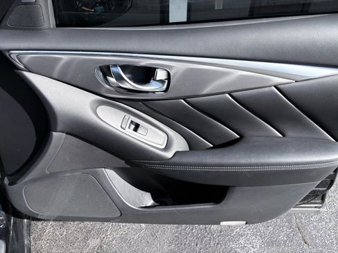 Used 2016 INFINITI Q50 3.0t Premium w/ Driver Assistance Package image 20