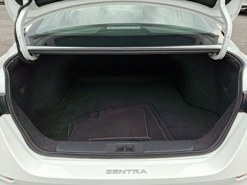 Used 2021 Nissan Sentra SV image 28