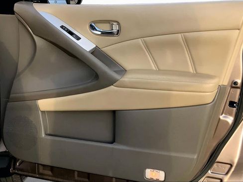 Used 2012 Nissan Murano SL FWD image 22