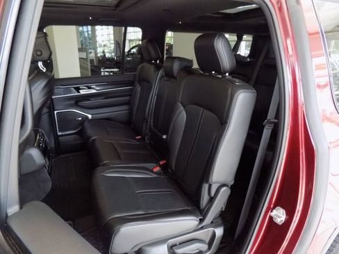 Certified 2024 Jeep Wagoneer L 4WD w/ Premium Group I image 22