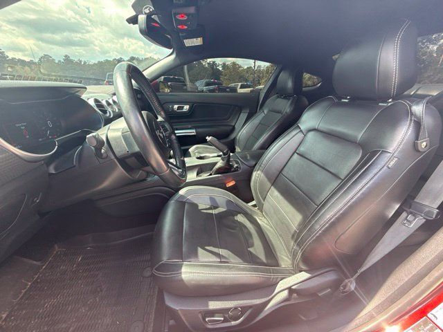 Used 2019 Ford Mustang GT Premium w/ GT Performance Package RWD image 13