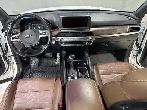 Used 2020 Kia Telluride SX w/ SX Prestige Package image 17