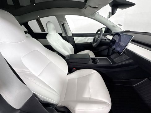 Used 2022 Tesla Model Y Performance AWD/4WD image 38