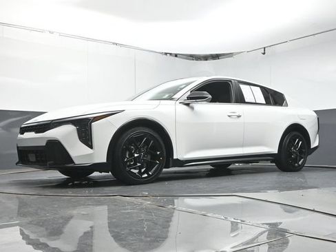 Used 2025 Kia K4 GT-Line Turbo FWD image 33