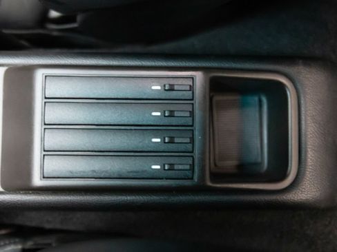 Used 1995 Porsche 911 Carrera RWD image 79