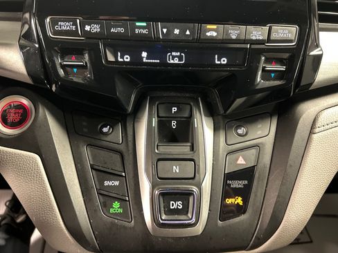 Used 2019 Honda Odyssey EX-L image 17