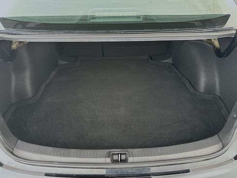 Used 2024 Toyota Corolla LE FWD image 30