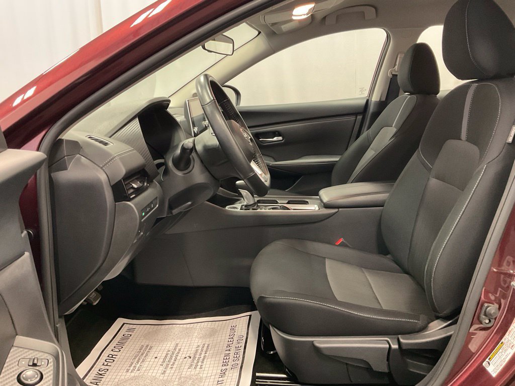 Used 2025 Nissan Sentra SV w/ All-Weather Package FWD image 4