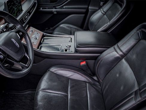 Used 2021 Lincoln Aviator Grand Touring w/ Elements Package Plus image 10