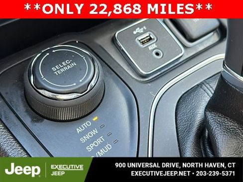 Used 2022 Jeep Cherokee Latitude w/ Sun & Sound Group image 20