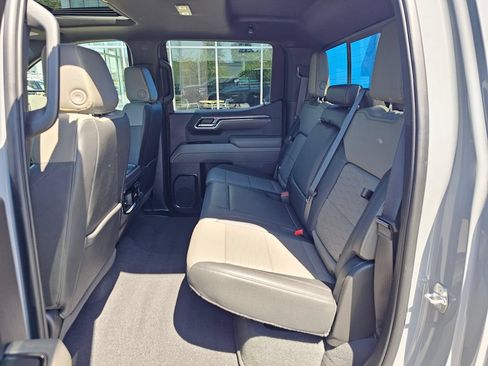 Used 2024 Chevrolet Silverado 1500 ZR2 w/ ZR2 Bison Edition AWD/4WD image 17