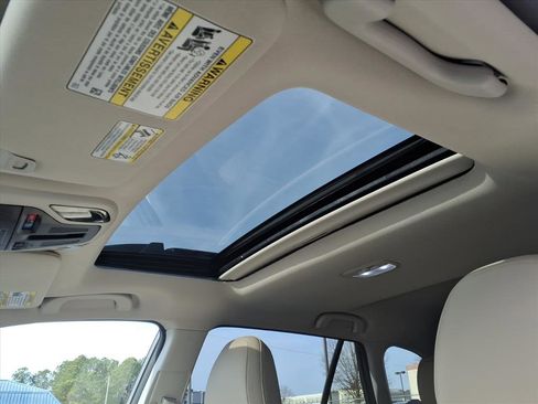 Certified 2025 Subaru Outback Limited XT w/ Popular Package #2 image 4