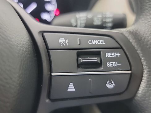 Certified 2023 Honda HR-V LX image 26